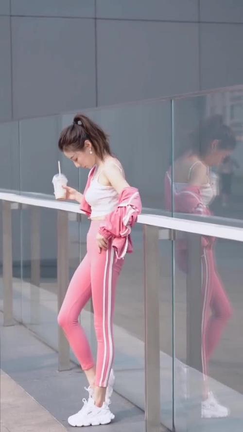 茶馆洽谈